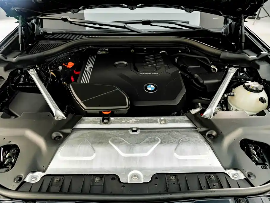 BMW X4 — миниатюра 24