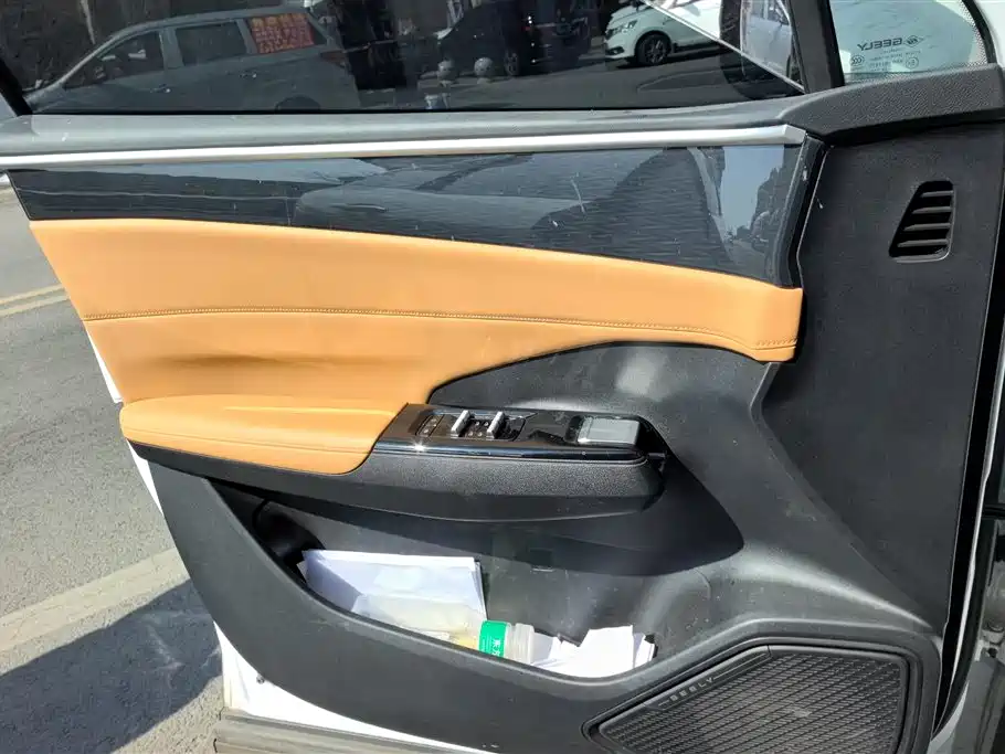 GEELY GALAXY GALAXY L7