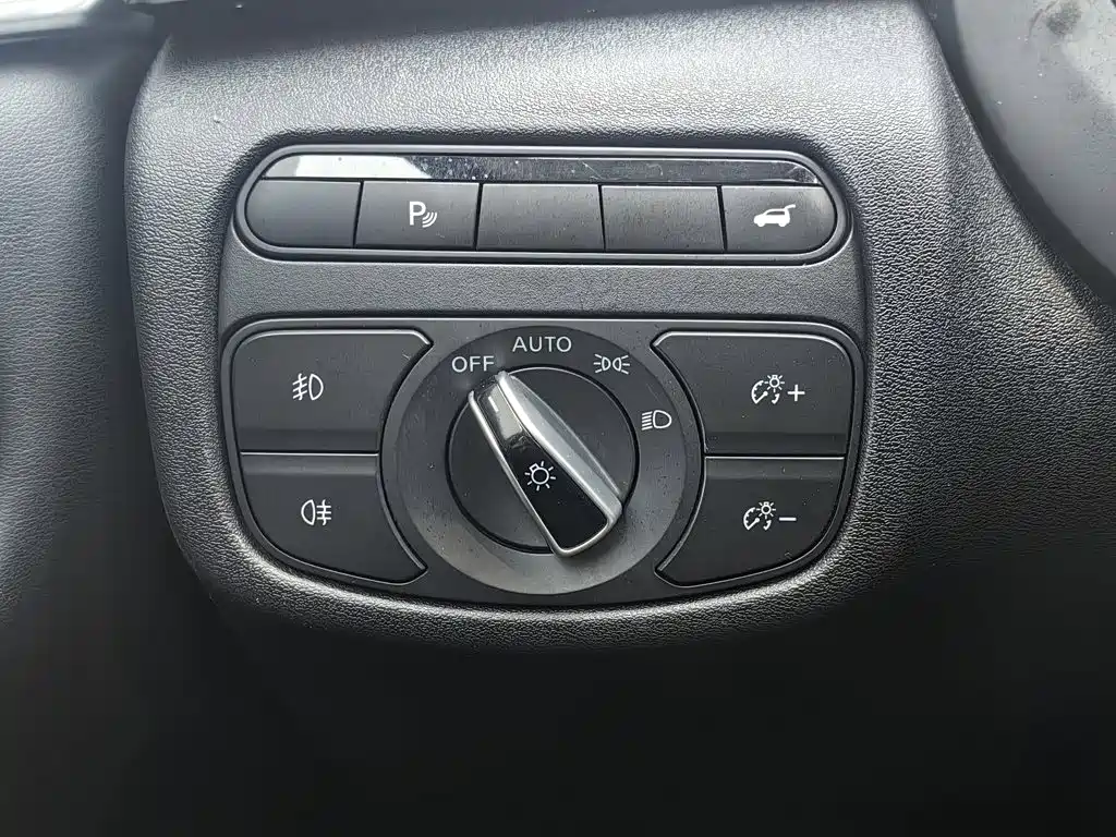 Infiniti QX50 — миниатюра 21