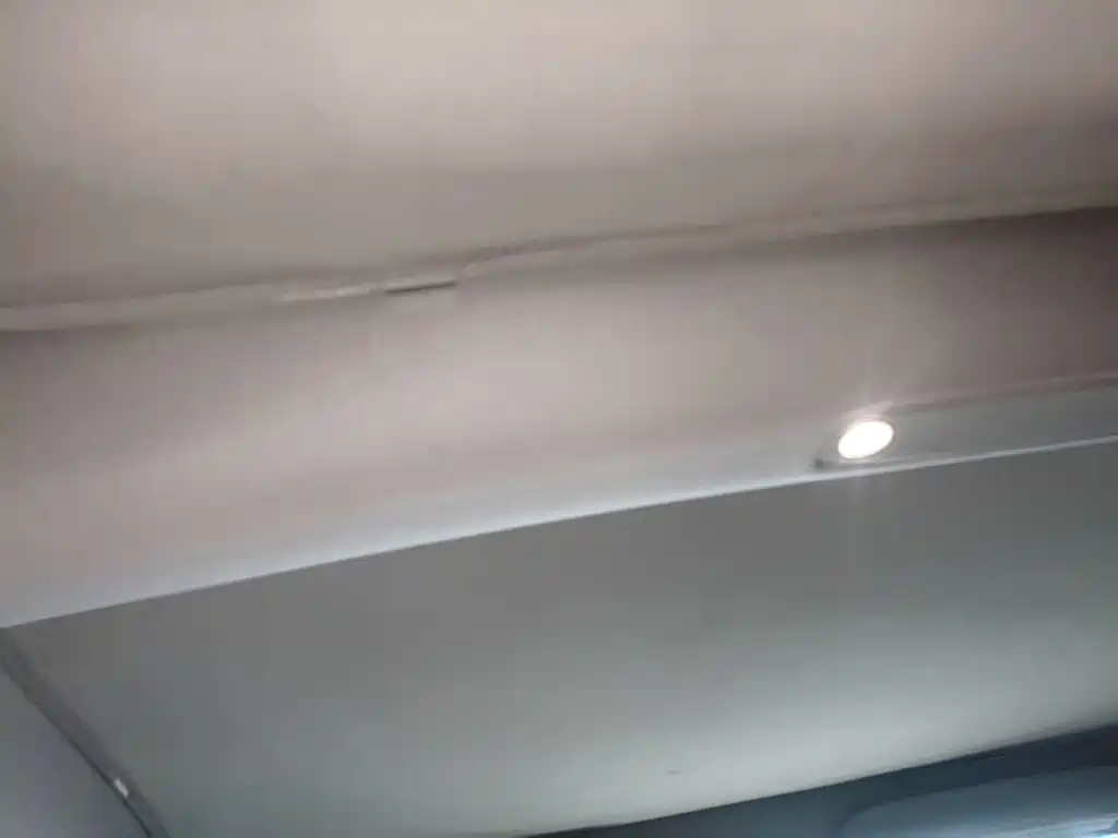 Tesla Model 3 — миниатюра 18