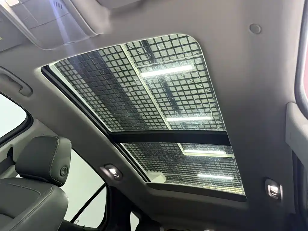Chevrolet Equinox — миниатюра 18