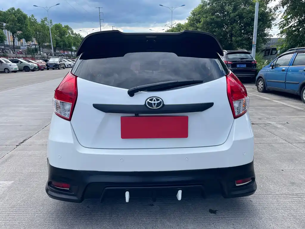 Toyota Yaris L Zhixuan YARiS L 2014 1.3E MT