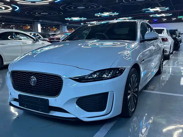 JAGUAR  XEL 2020