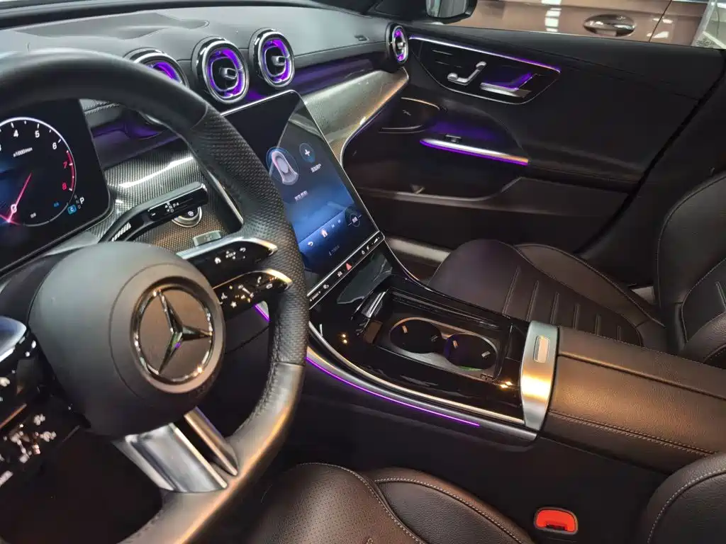 Mercedes-Benz C-Class — миниатюра 11