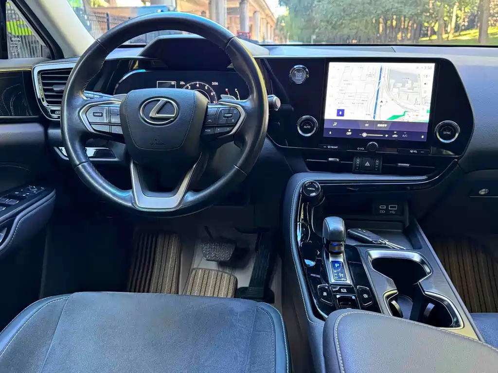 Lexus NX — миниатюра 12