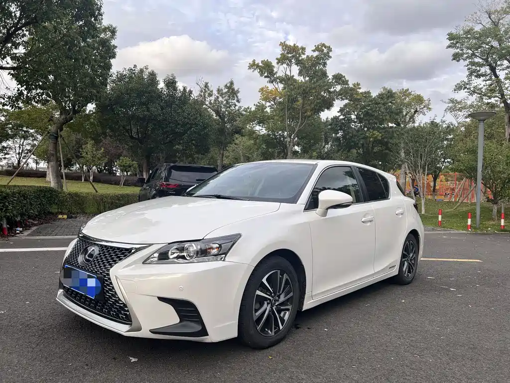 LEXUS CT