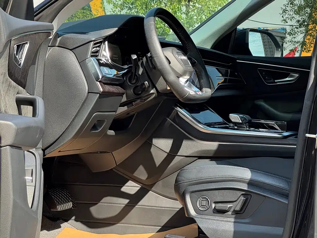 Audi Q8 — миниатюра 7