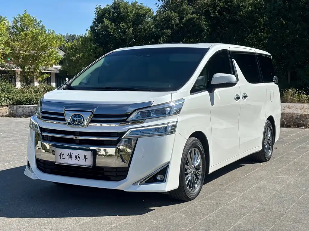 Toyota Vellfire — миниатюра 2