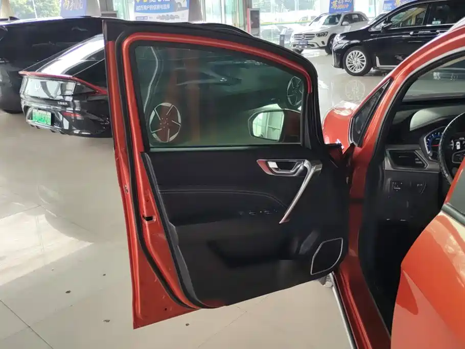Geely Vision X3 — миниатюра 7