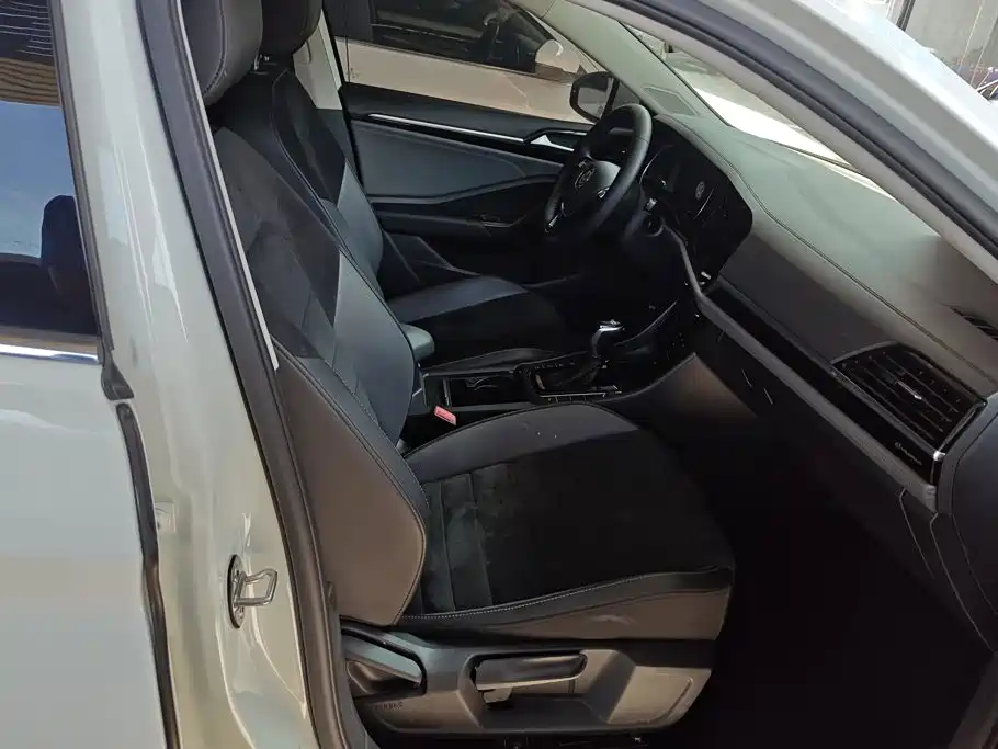 Volkswagen Sagitar — миниатюра 8