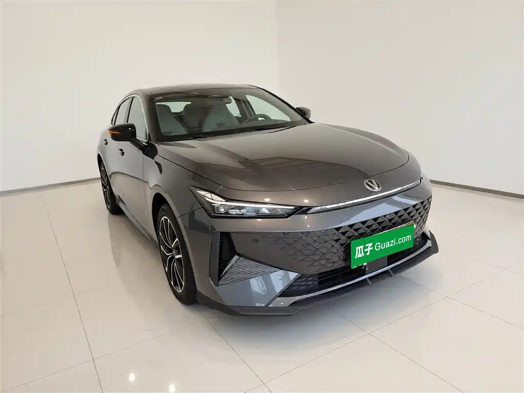 Changan UNI-V iDD 2024 iDD 136km