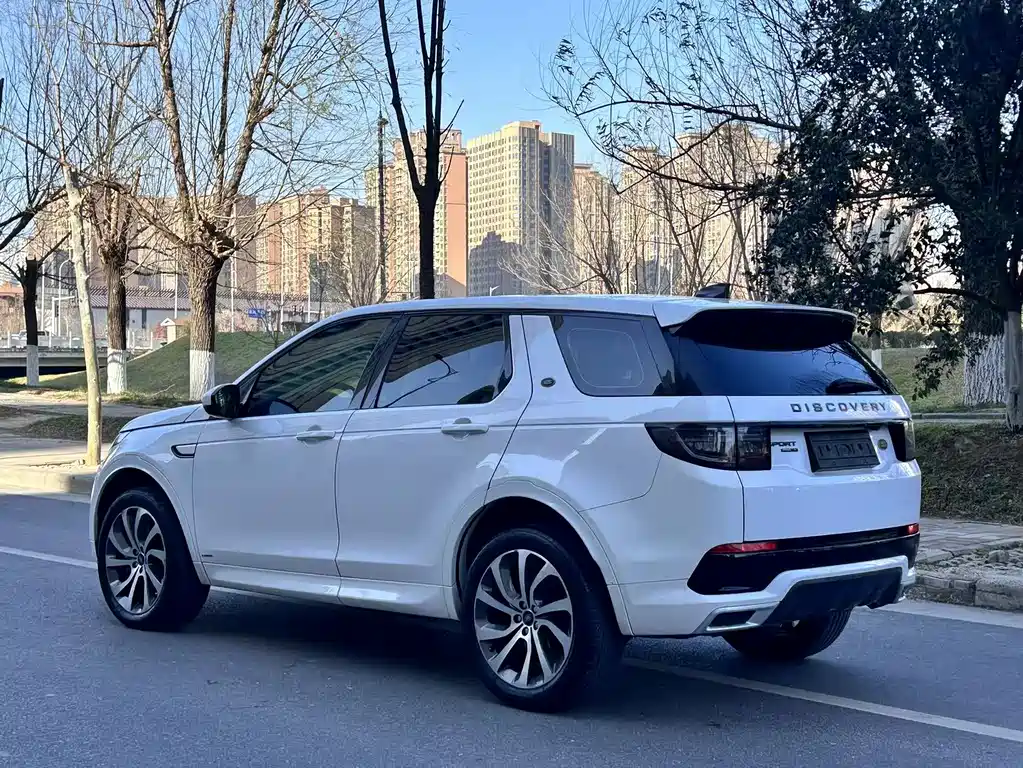 LAND ROVER DISCOVER SPORTS