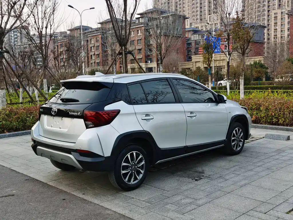 TOYOTA YARIS L ZHIXUAN