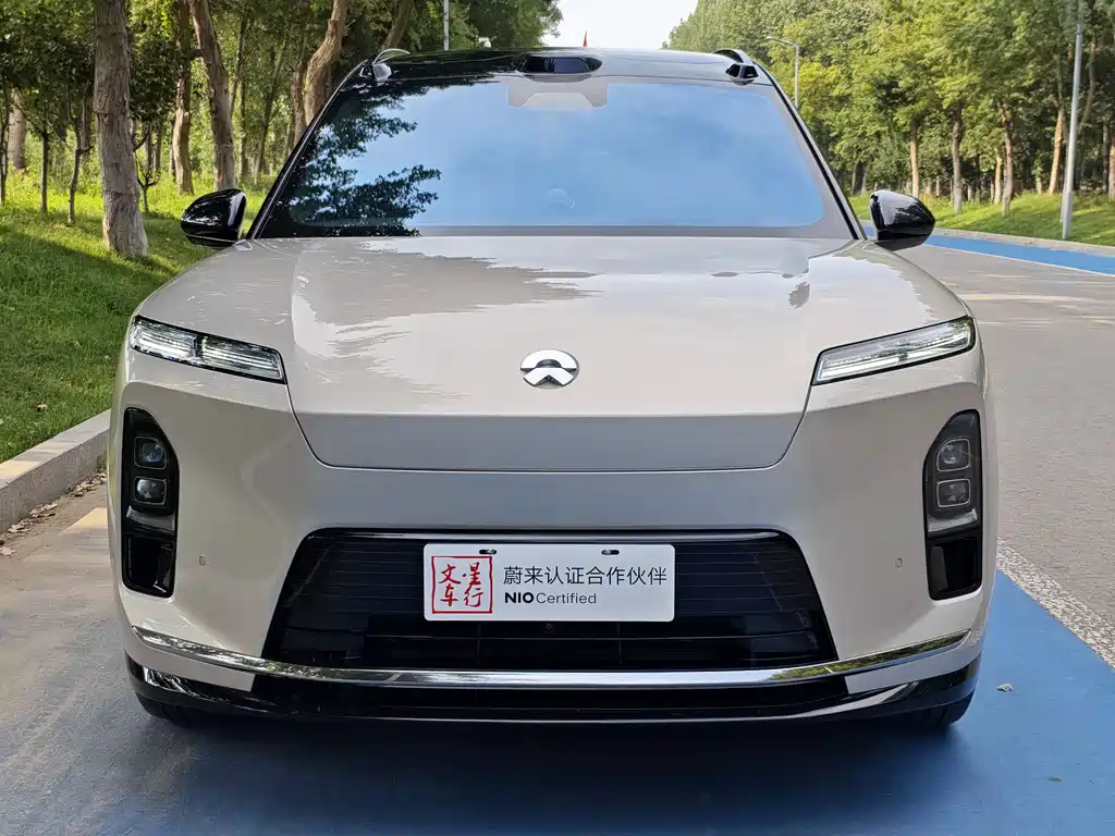 NIO ES8 2026 мест Executive