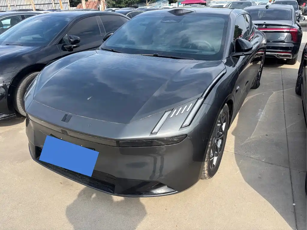 Lynk & Co Z10
