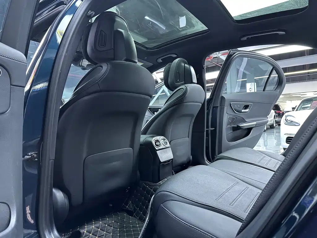 MERCEDES-BENZ C CLASS