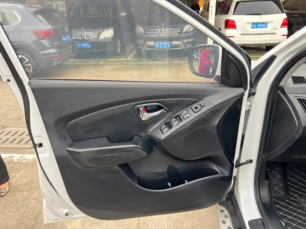 Hyundai ix35 — миниатюра 7