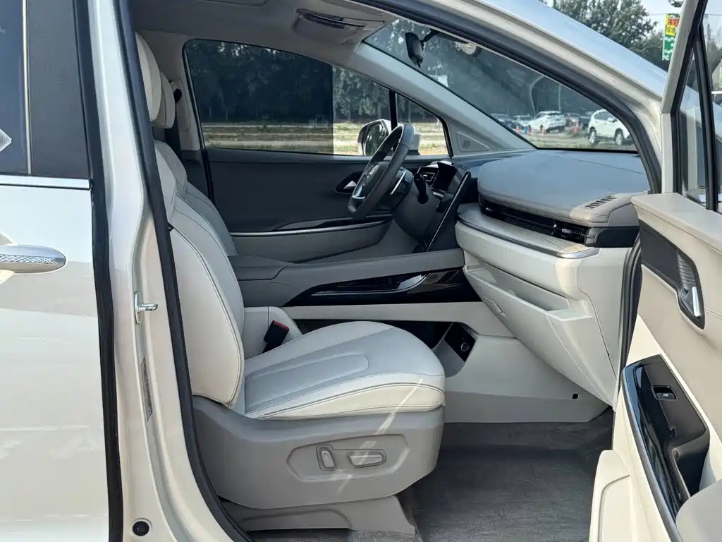 Hyundai Custo — миниатюра 27