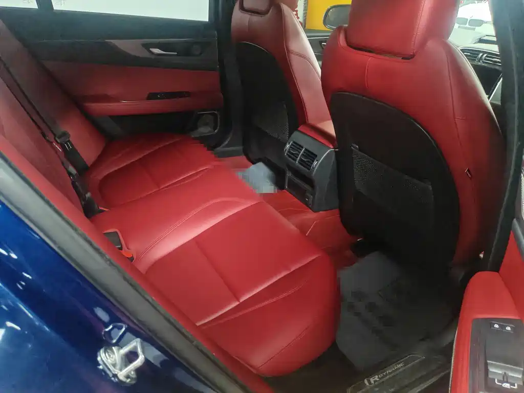 Jaguar XEL 2021 2.0T 250PS R-DYNAMIC S Sport