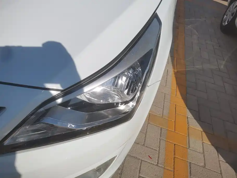Hyundai Verna — миниатюра 5