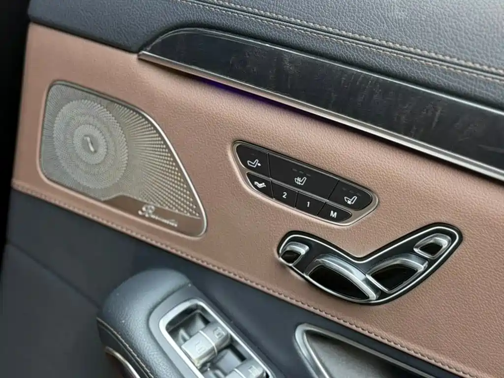Mercedes-Benz S-Class — миниатюра 7