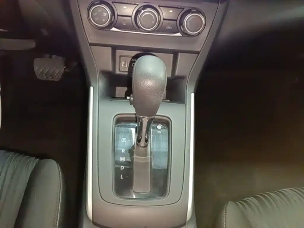 Nissan Sylphy — миниатюра 14