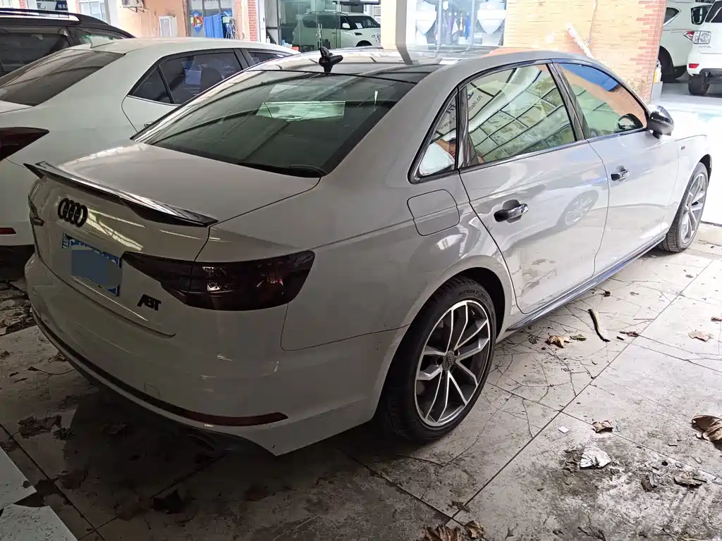 Audi A4L — миниатюра 12