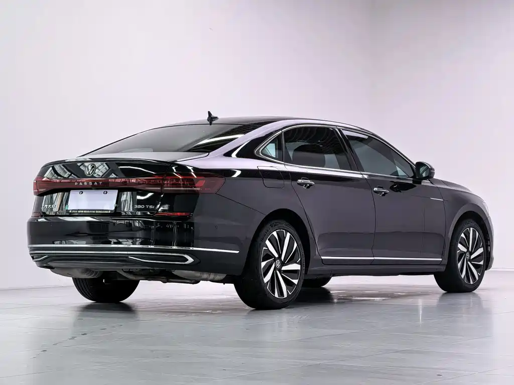 Volkswagen Passat — миниатюра 4