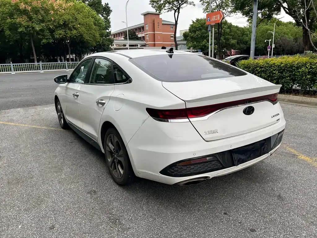 Hyundai Fista — миниатюра 5