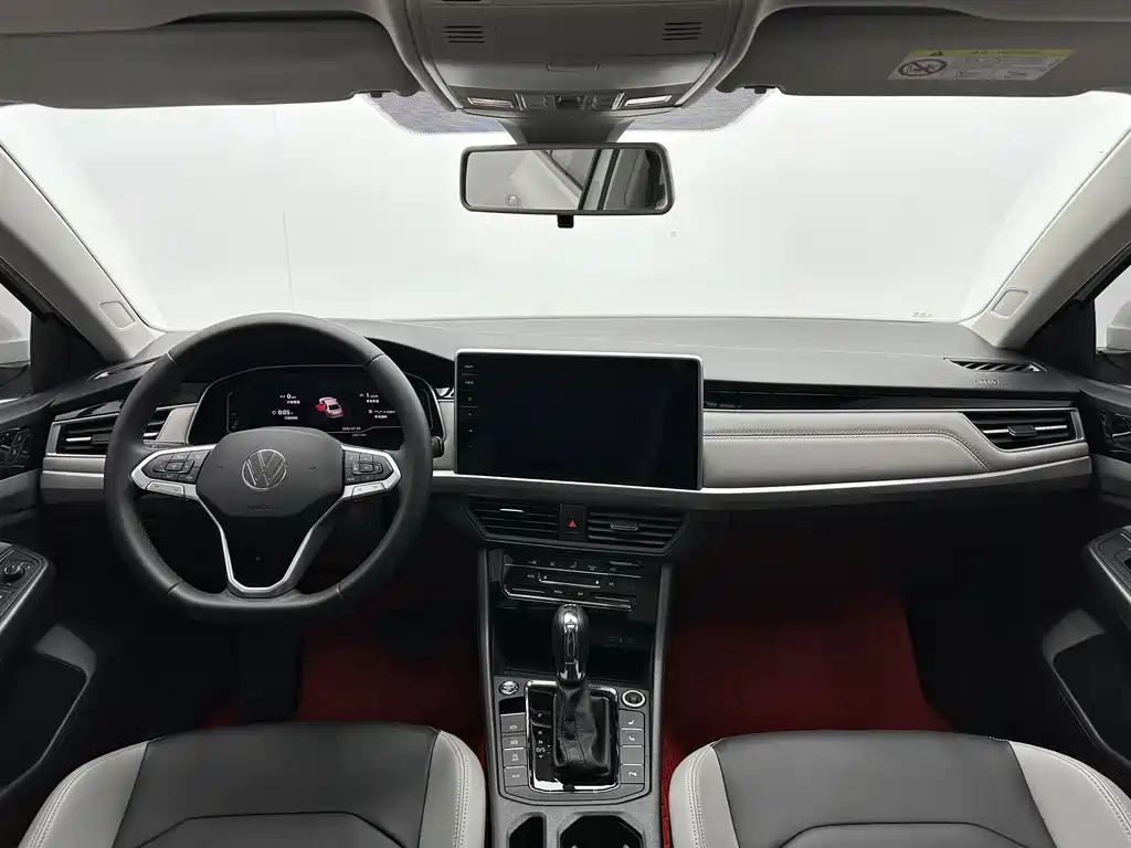 Volkswagen Bora 2023 280TSI DSG