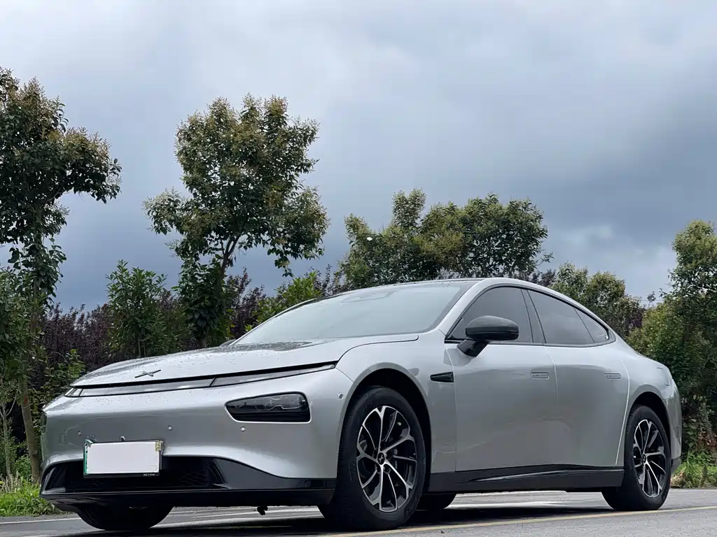 2023 Xpeng P7 - zdjęcie 1 z 14
