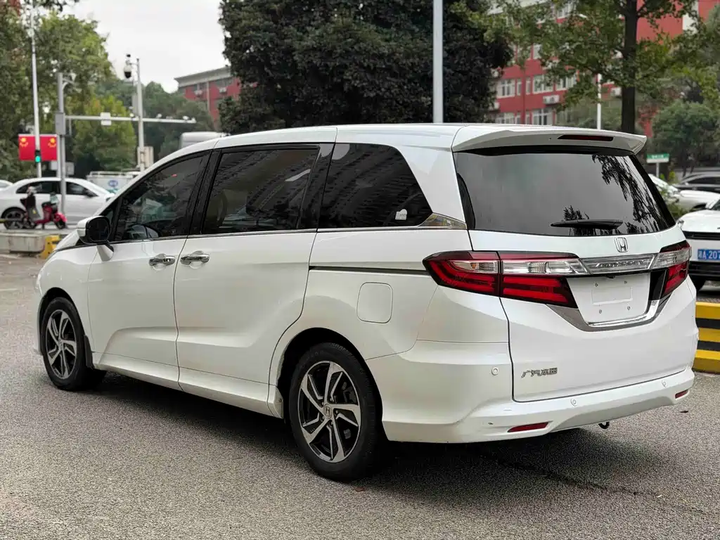 Honda Odyssey — миниатюра 6