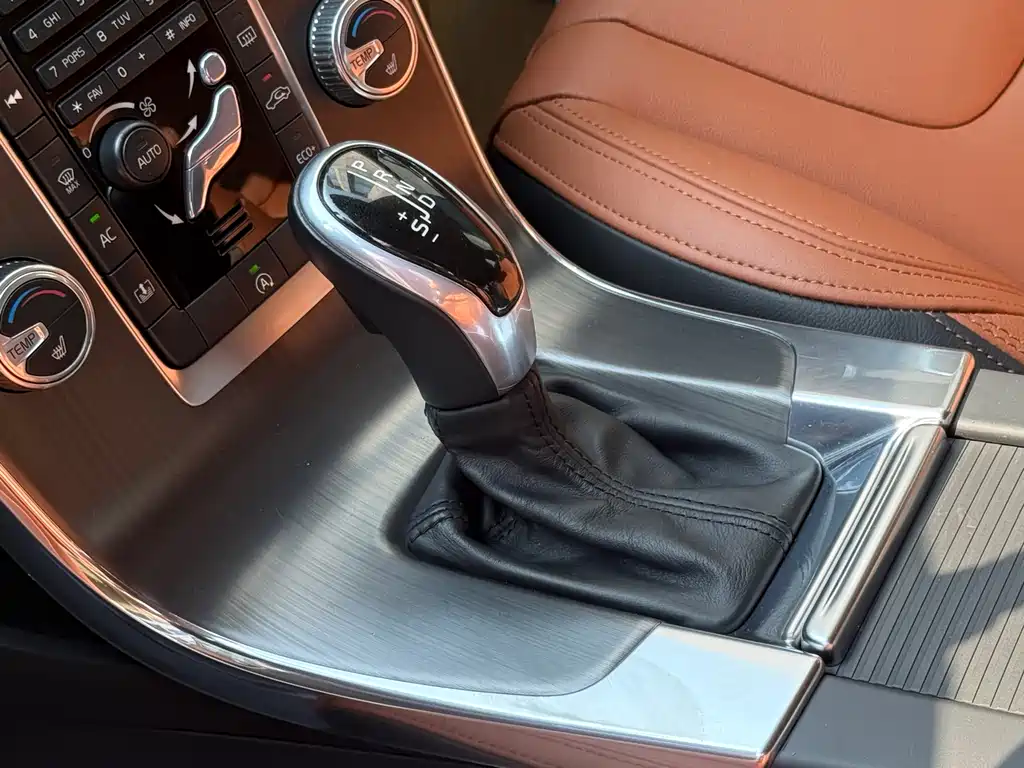Volvo S60 2016 S60L T5