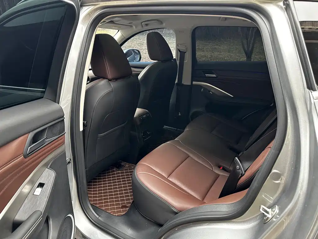 WEI PAI WEI BRAND VV6