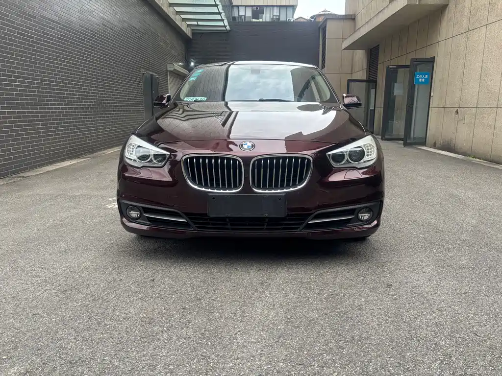 BMW 5 Series GT — миниатюра 2