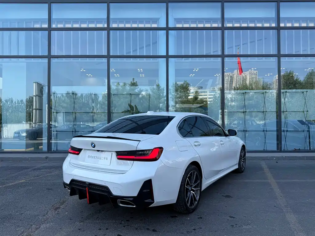 BMW 3 Series — миниатюра 7