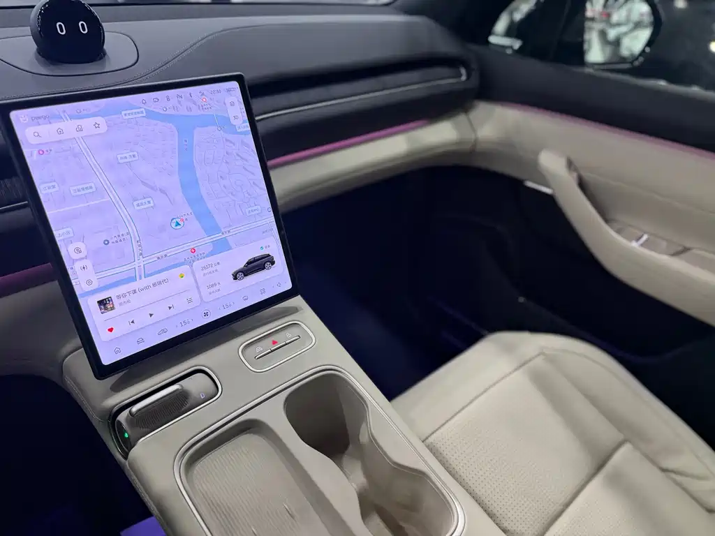 NIO ES6 — миниатюра 12