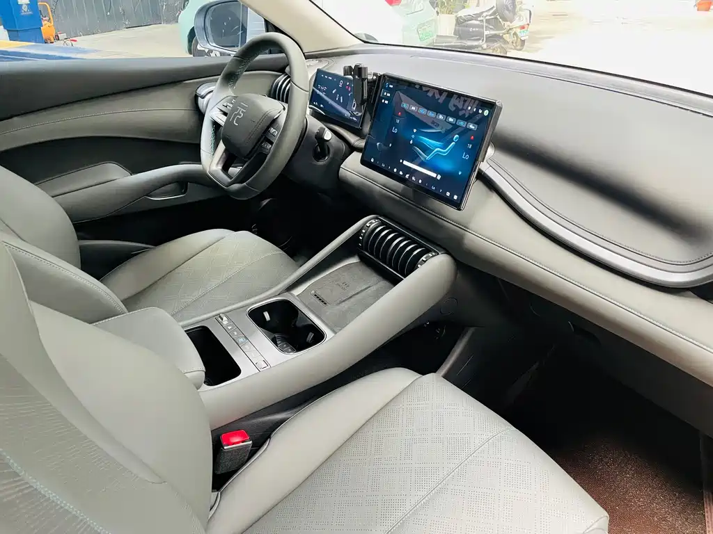 BYD Yuan Plus — миниатюра 15