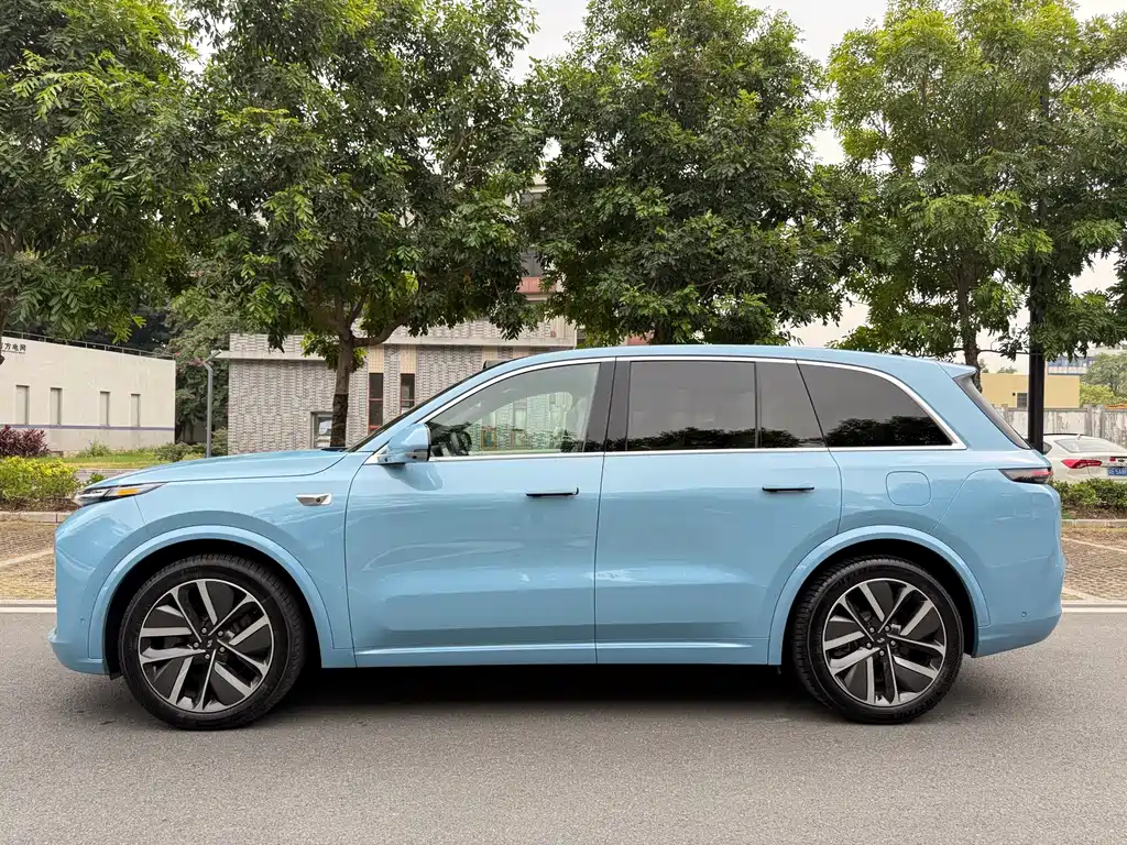 Li Auto IDEAL L8