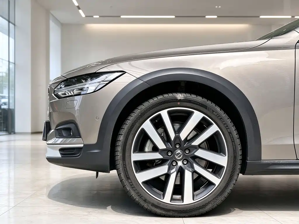 Volvo V90 — миниатюра 24