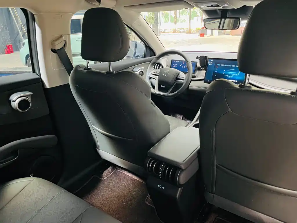 BYD Yuan Plus — миниатюра 19