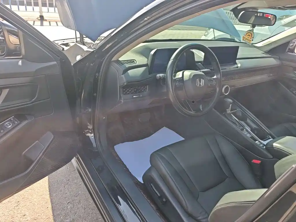 Honda Accord — миниатюра 16
