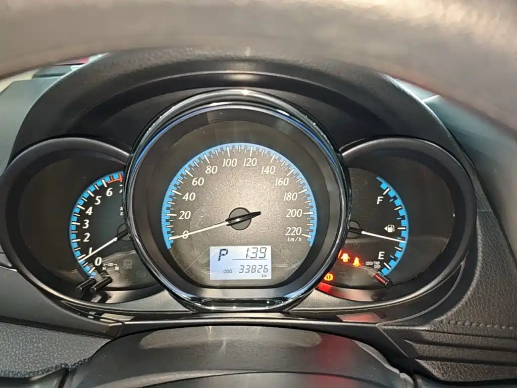 Toyota Yaris L — миниатюра 12