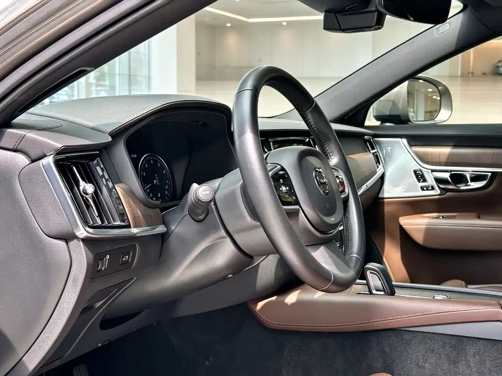 Volvo V90 — миниатюра 21