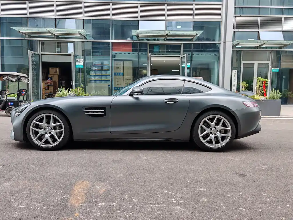 MERCEDES-BENZ AMG GT