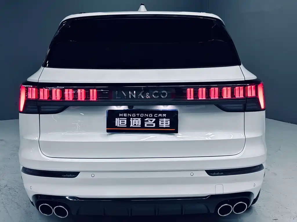 Lynk & Co 09 2021 2.0T Halo мест