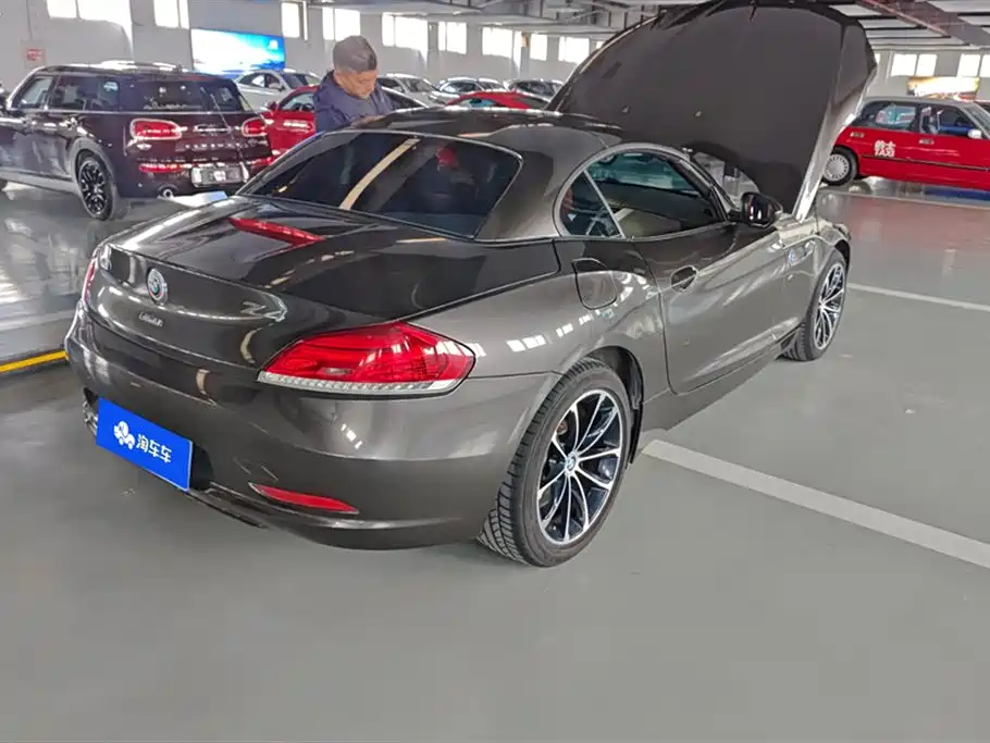 BMW Z4 2013 sDrive20i Lead