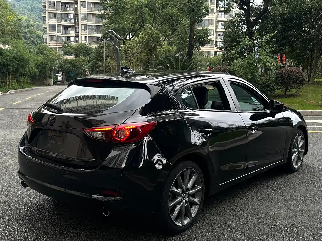 Mazda 3 Axela — миниатюра 6