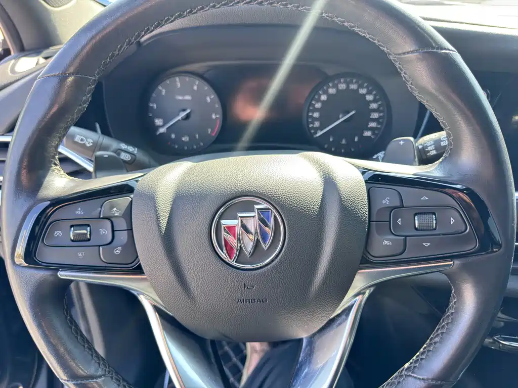 Buick Enclave — миниатюра 13