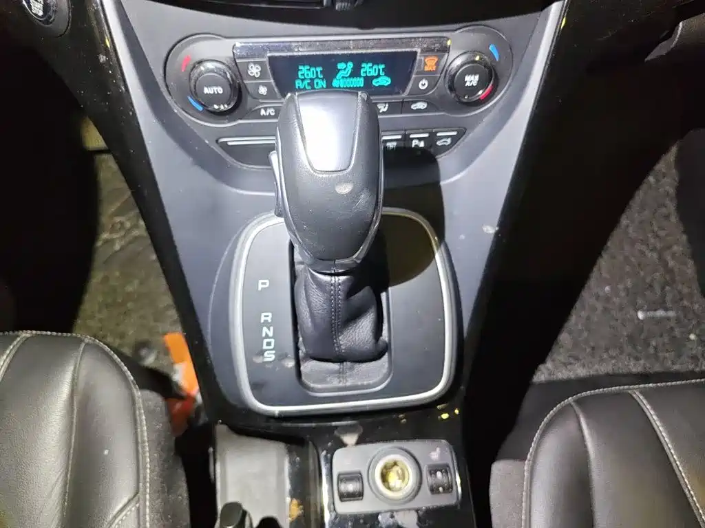 Ford Kuga — миниатюра 15